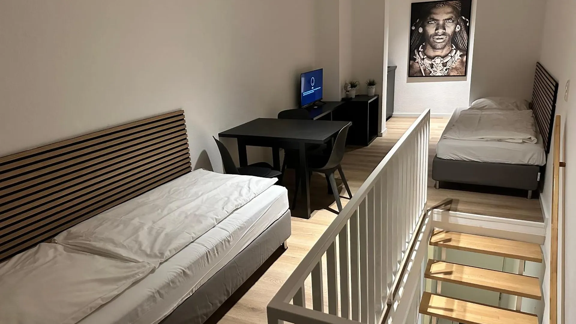 Schokoladenmuseum - Top Lage - Souterrain Apartment Cologne